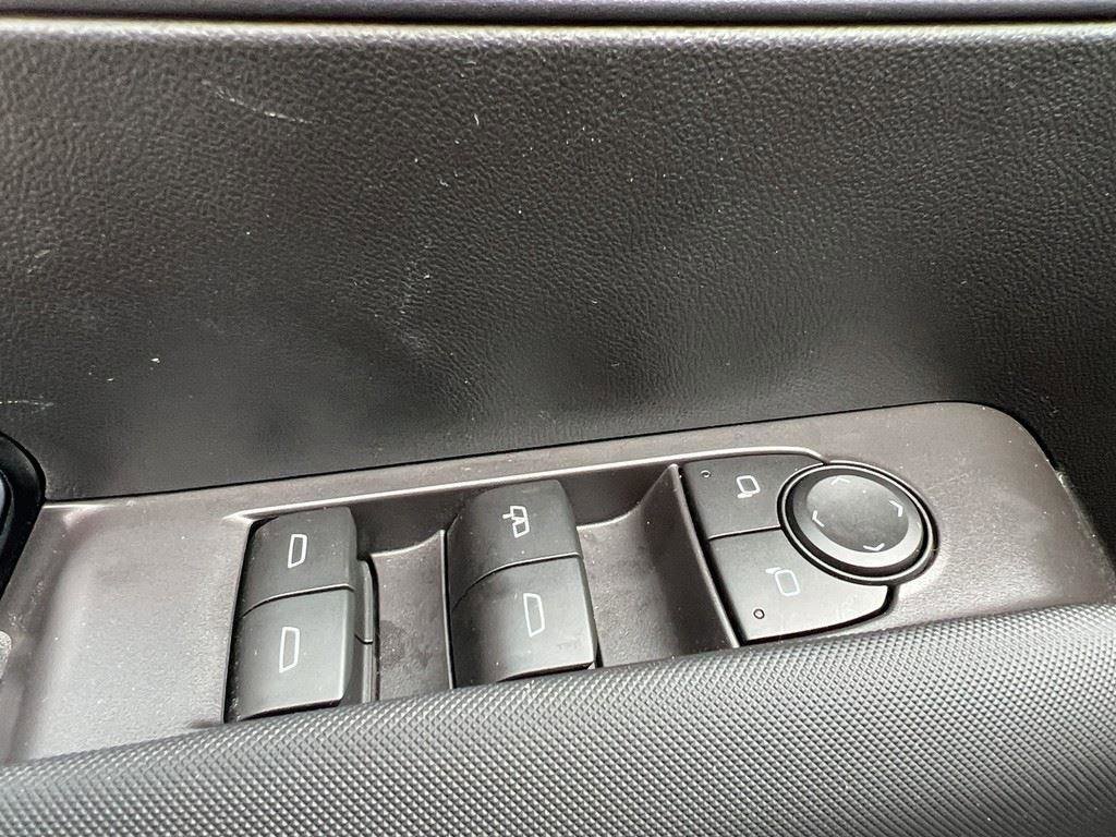 Used 2023 Chevrolet Colorado Z71 w/ Z71 Convenience Package 2 image 16