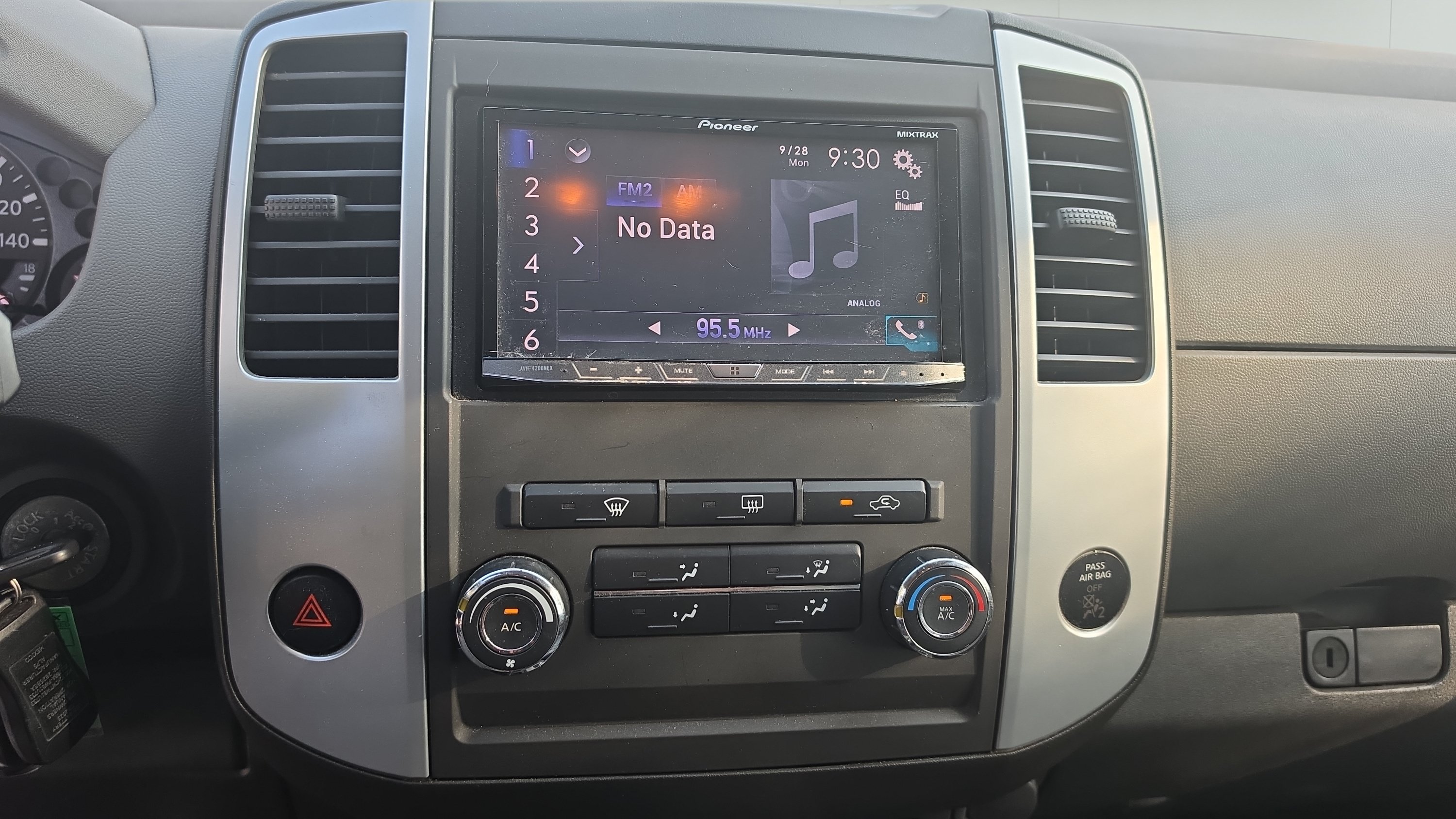 Used 2010 Nissan Xterra S RWD image 17
