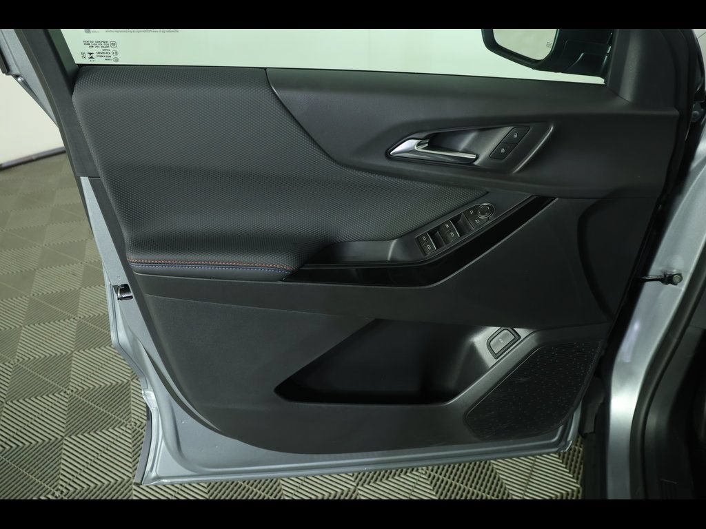 New 2026 Chevrolet Equinox RS FWD image 22