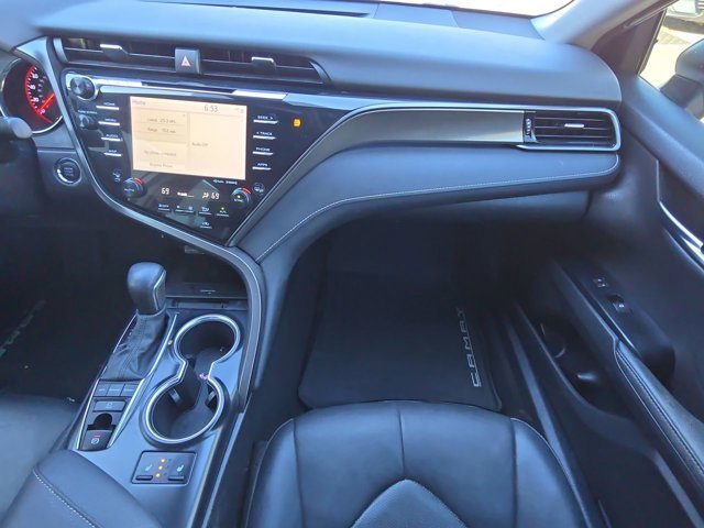 Used 2020 Toyota Camry XSE image 14