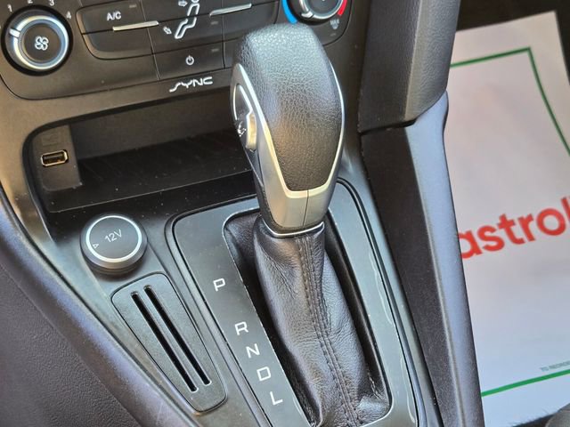 Used 2017 Ford Focus SE image 23