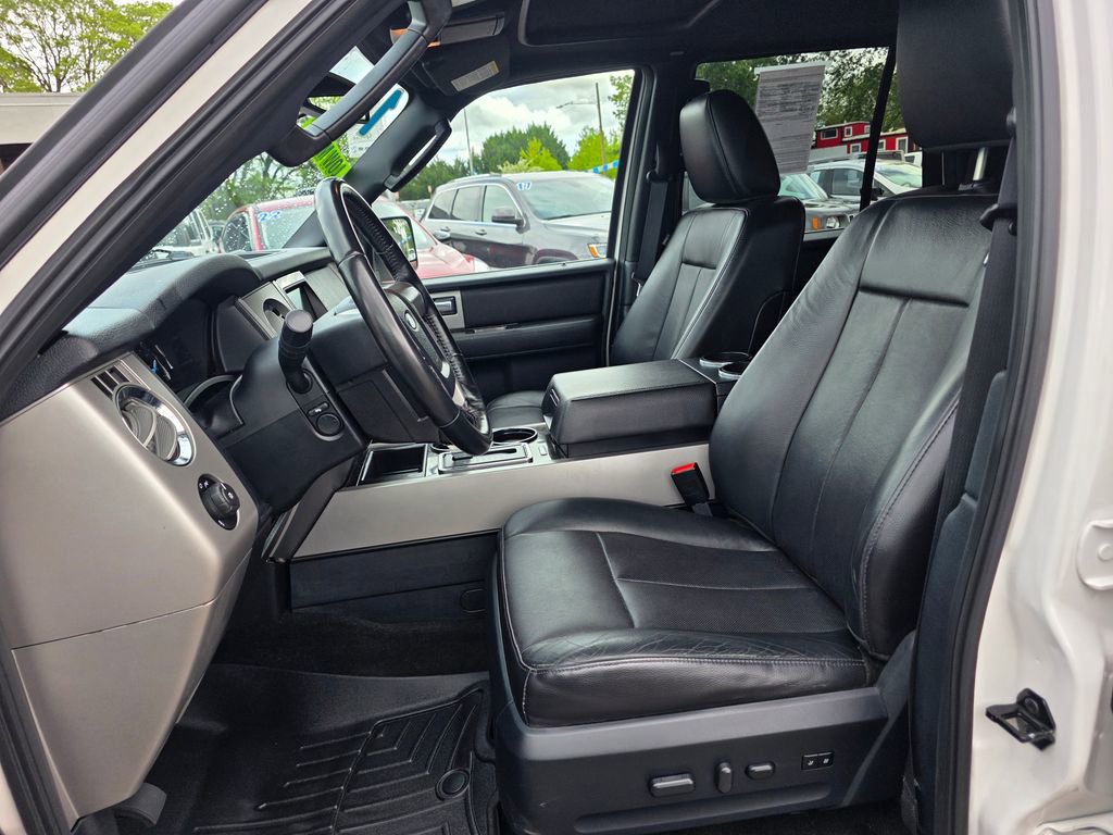 Used 2016 Ford Expedition Limited w/ Equipment Group 301A image 4