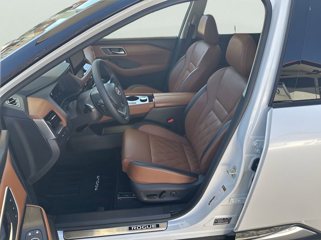 Used 2026 Nissan Rogue Platinum w/ Platinum Premium Package AWD/4WD image 34
