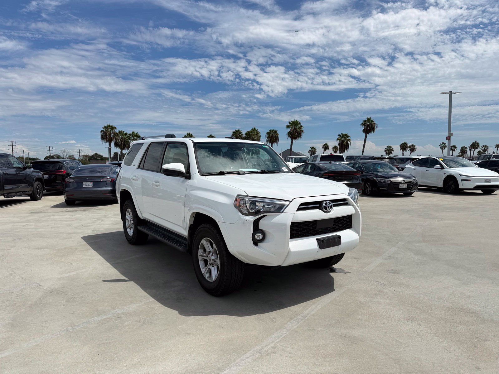 Used 2024 Toyota 4Runner SR5 AWD/4WD image 4
