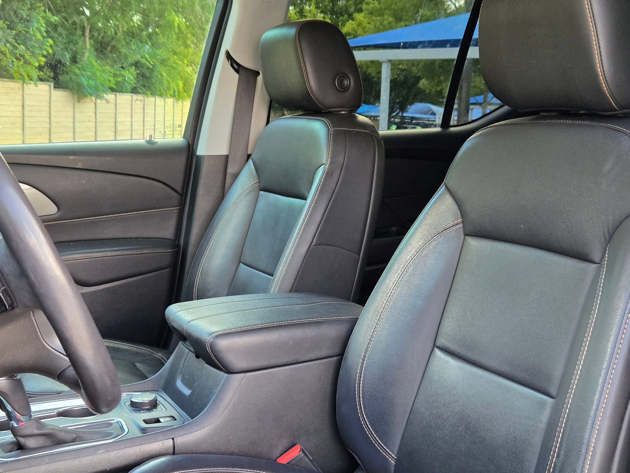 Used 2020 Chevrolet Traverse RS FWD image 10