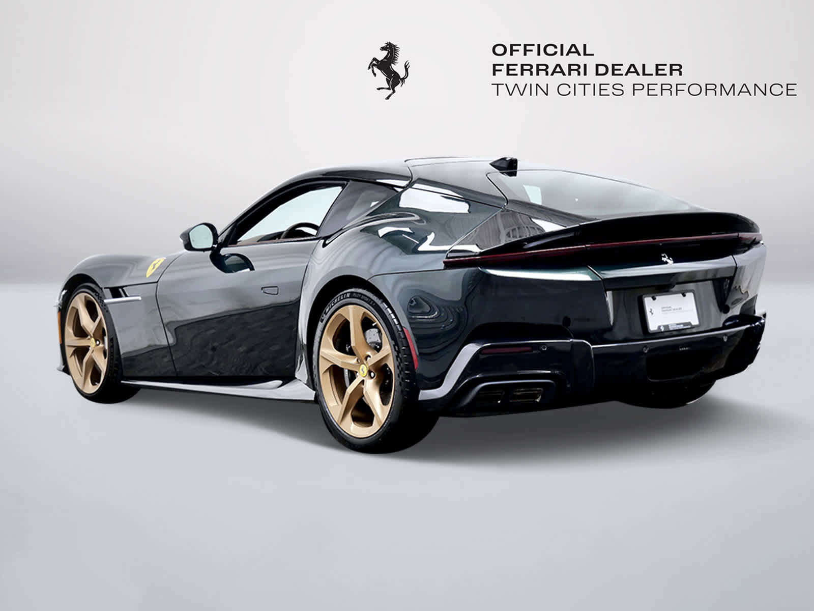 Certified 2025 Ferrari 12Cilindri RWD image 3