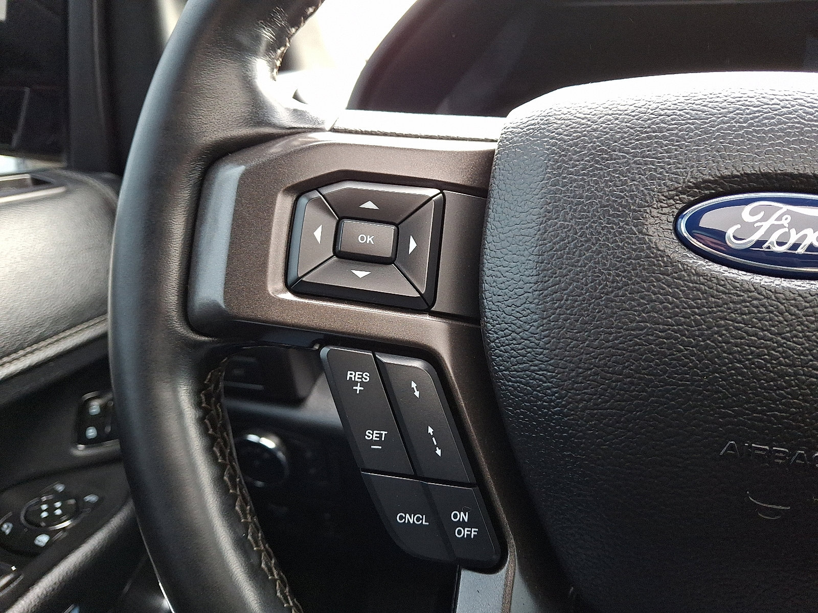 Used 2021 Ford Expedition Max Limited image 22