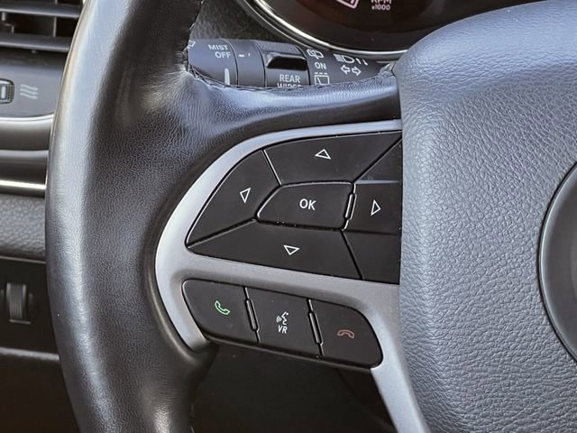 Used 2021 Jeep Grand Cherokee Limited image 14