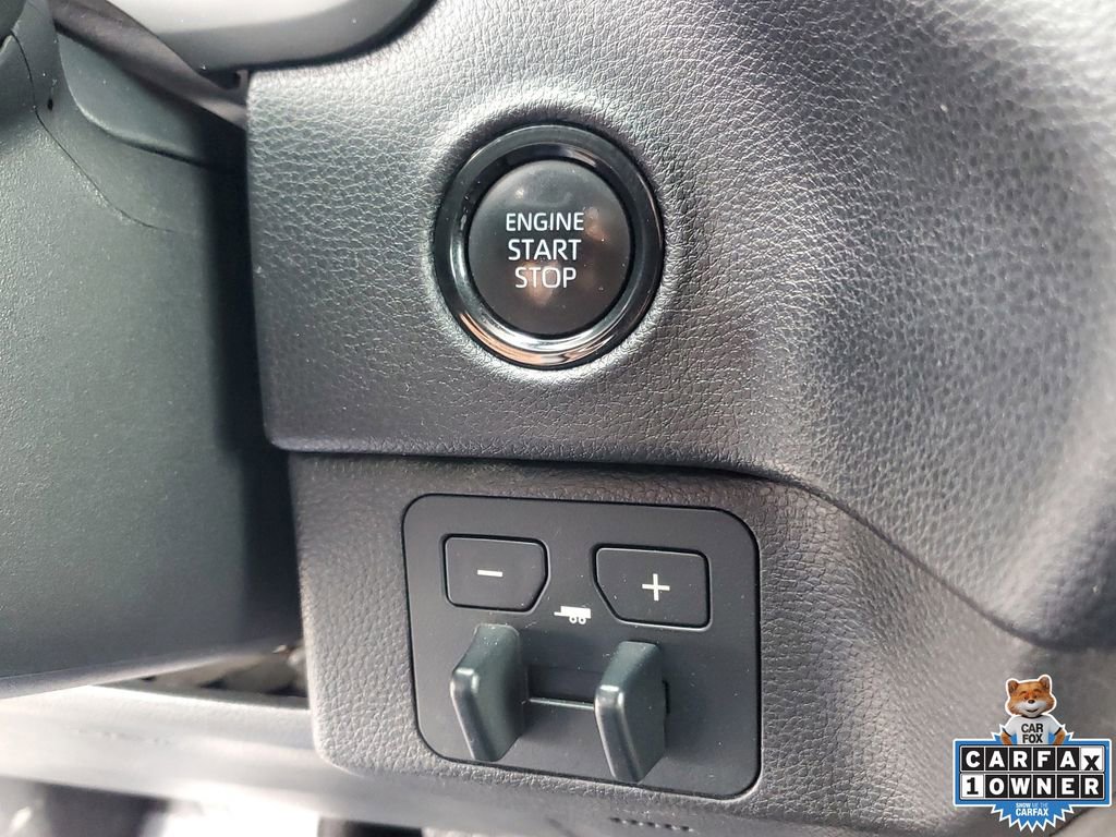 Used 2025 Toyota Tundra SR5 AWD/4WD image 31