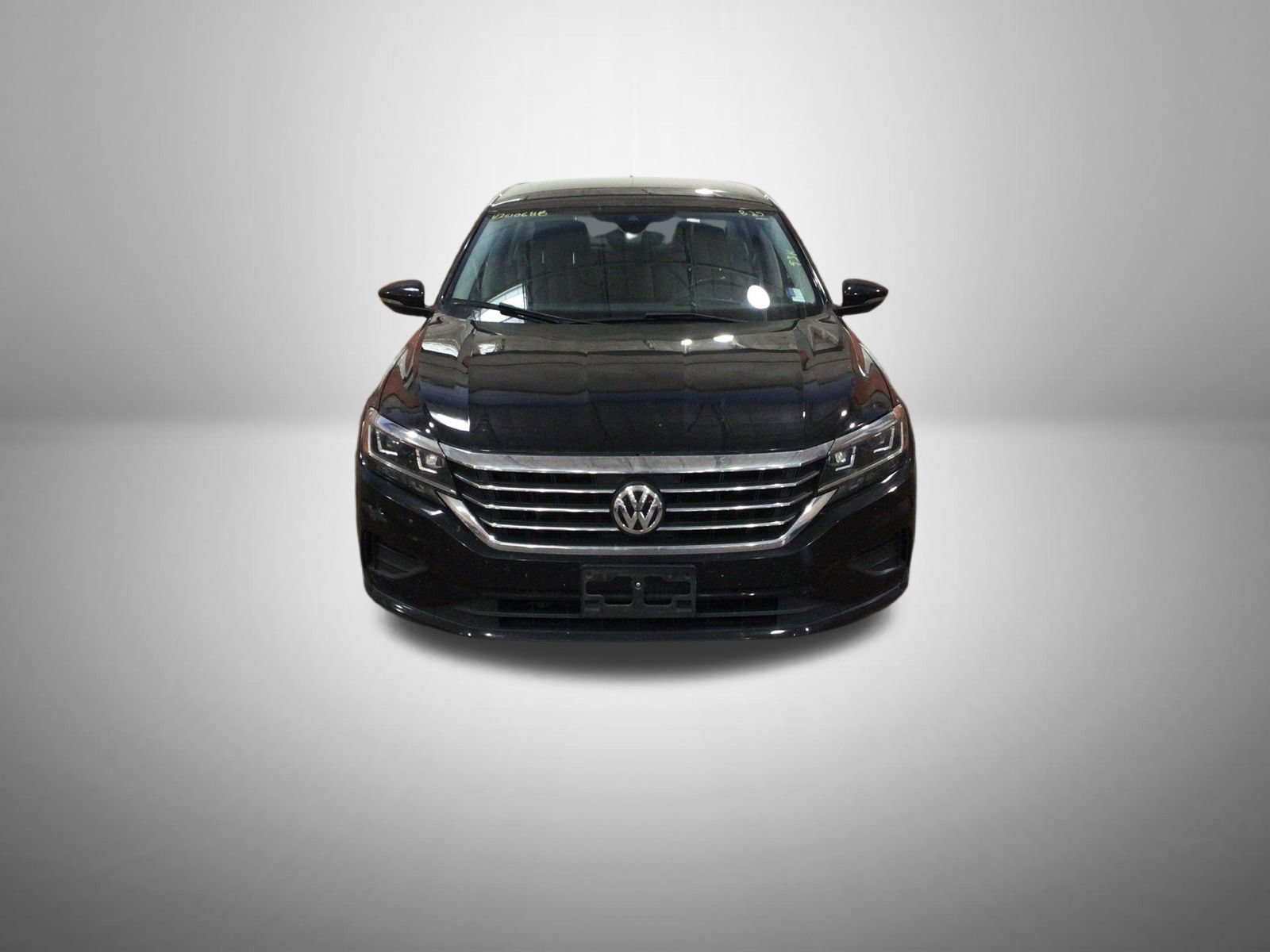 Used 2020 Volkswagen Passat 2.0T SE FWD image 2