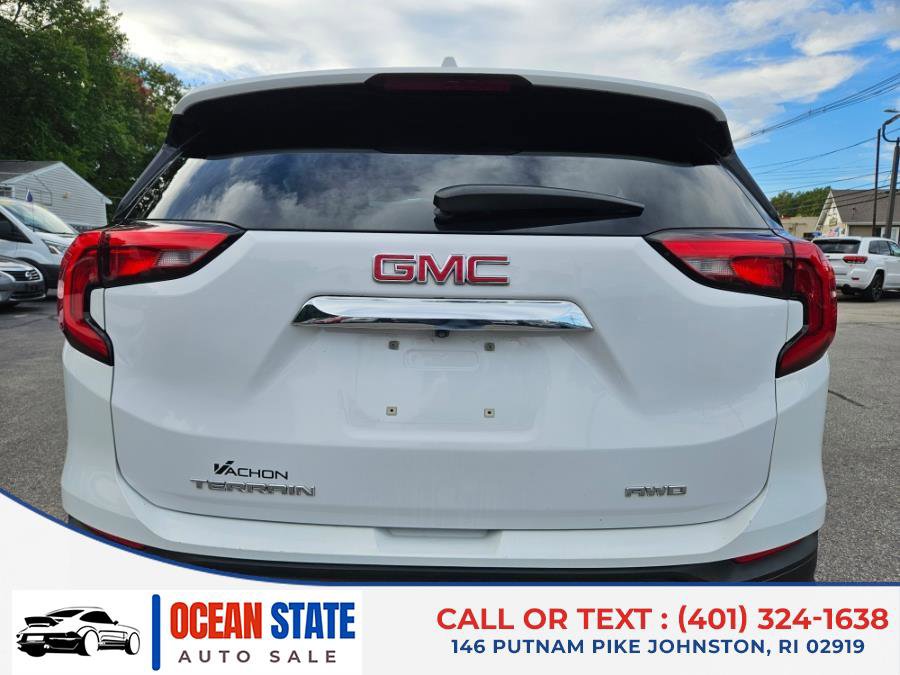 Used 2018 GMC Terrain SLE w/ Driver Convenience Package image 4