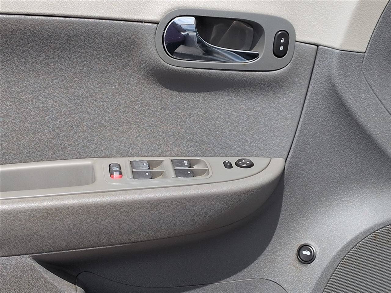 Used 2011 Chevrolet Malibu LS FWD image 13