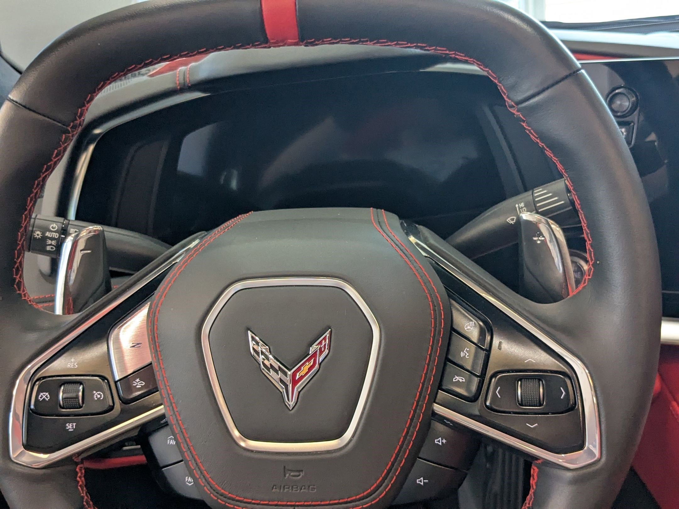 Used 2024 Chevrolet Corvette Stingray Premium Conv w/ Z51 Performance Package image 11