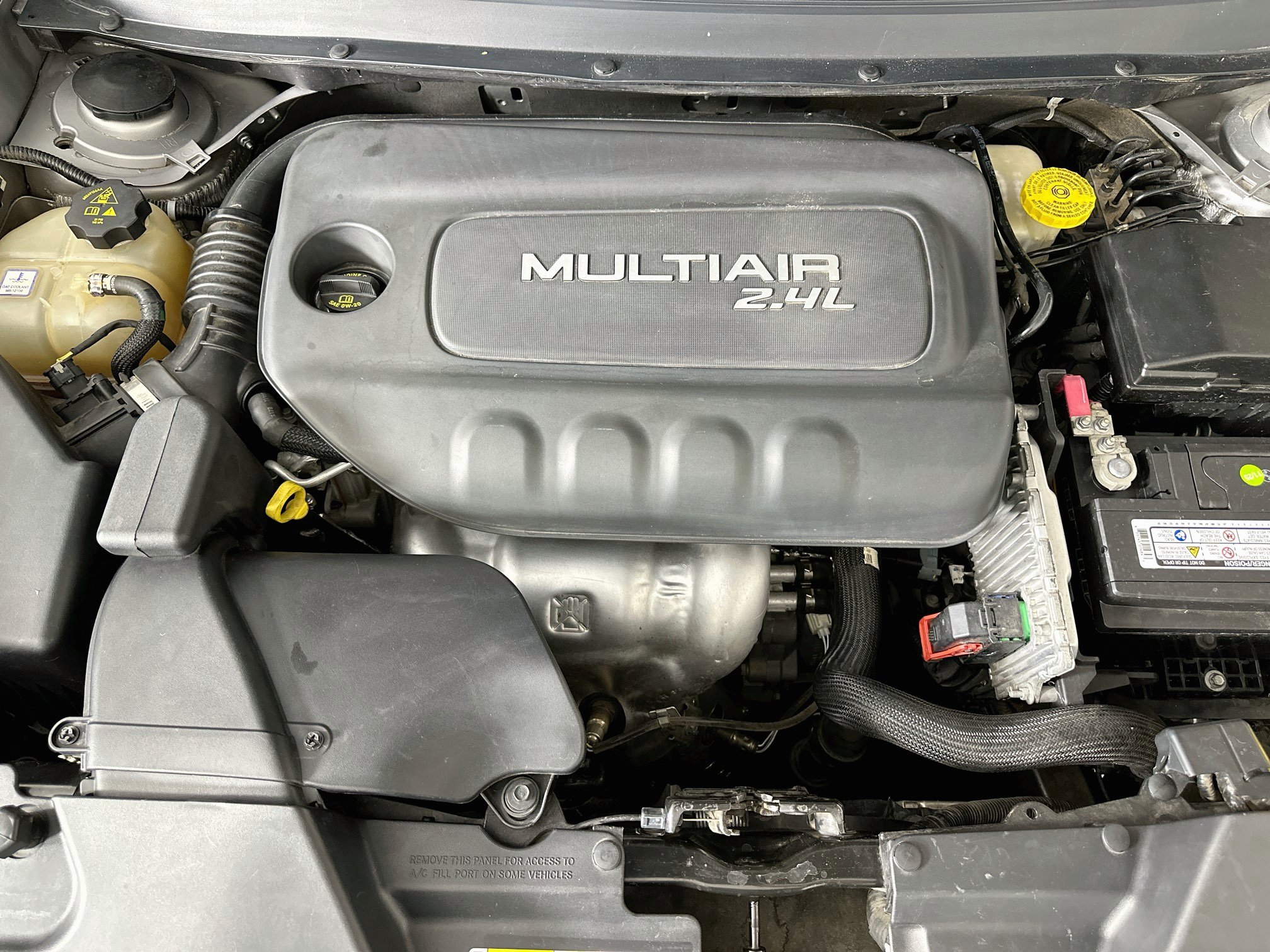 Used 2015 Jeep Cherokee Sport FWD image 29