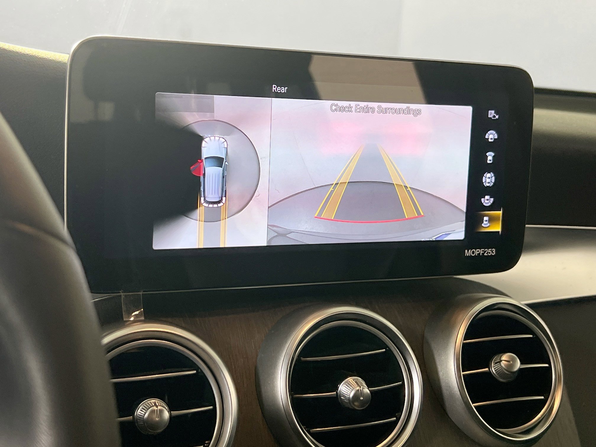 Used 2022 Mercedes-Benz GLC 300 4MATIC image 14