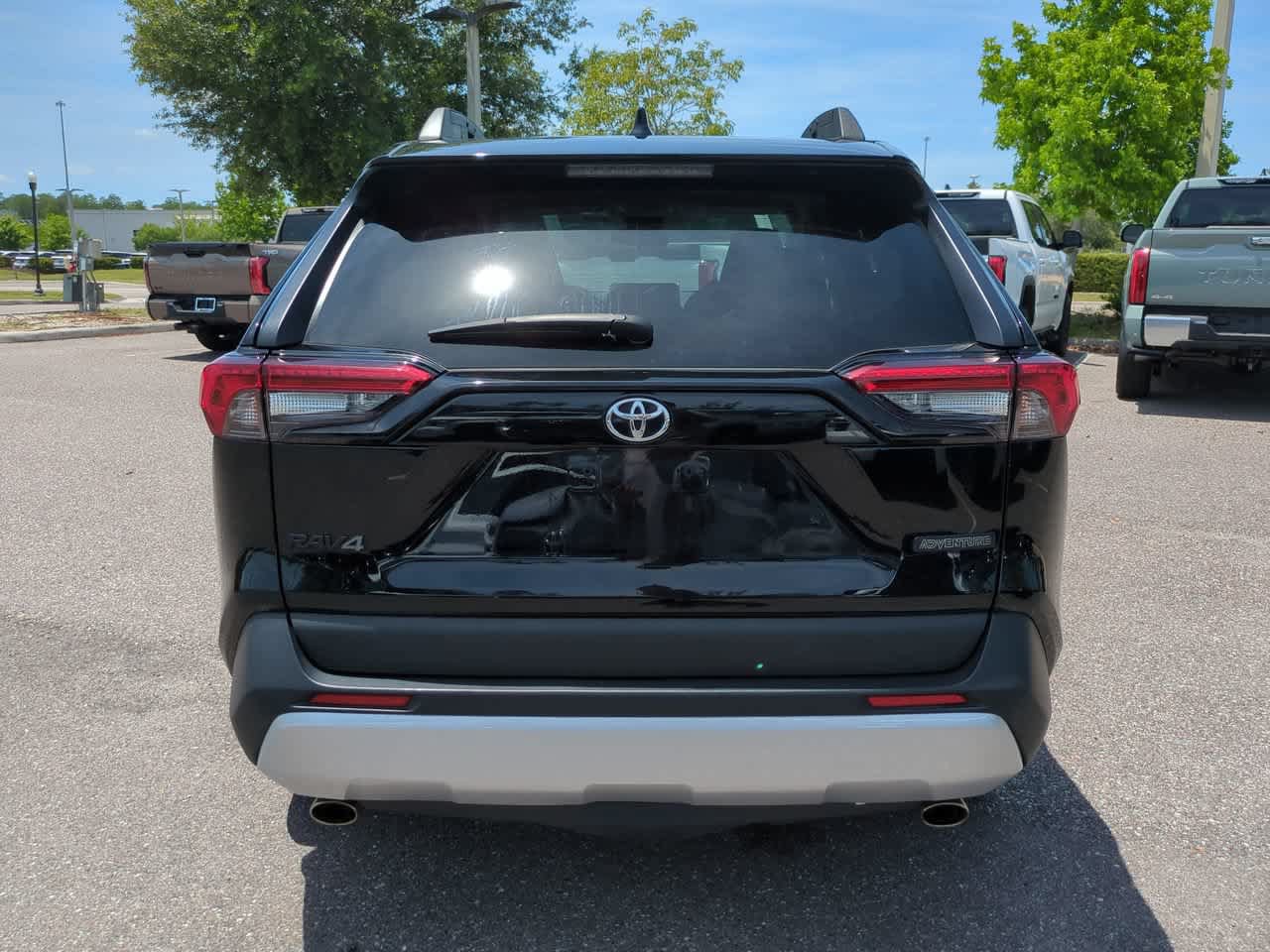 Used 2024 Toyota RAV4 Adventure AWD/4WD image 5