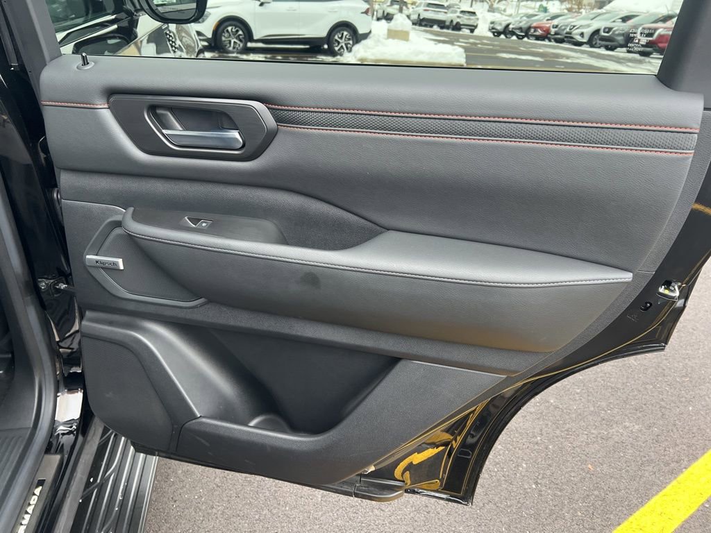 Certified 2025 Nissan Armada PRO-4X w/ Pro-4X Premium Package image 19