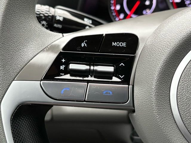 Used 2023 Hyundai Elantra SEL image 17