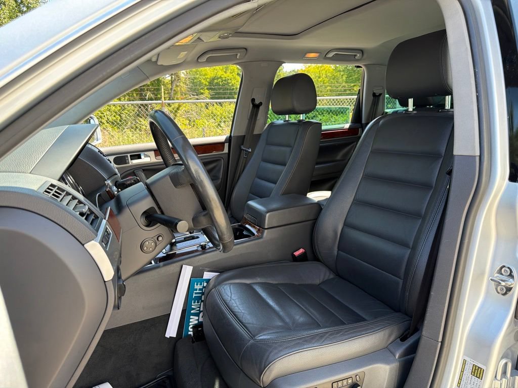 Used 2006 Volkswagen Touareg V10 TDI AWD/4WD image 24
