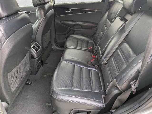 Used 2017 Kia Sorento EX AWD/4WD image 17