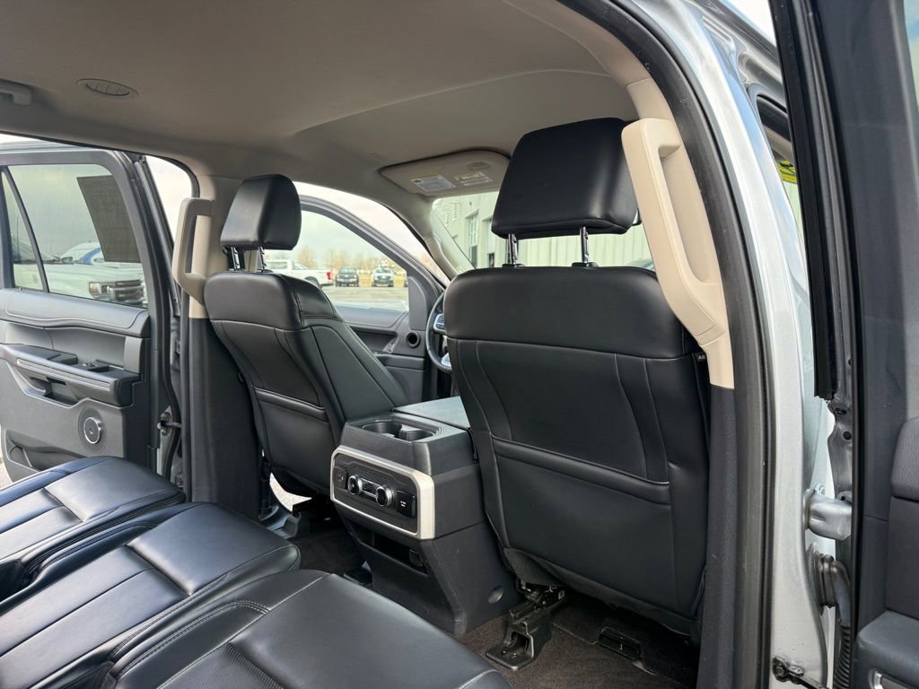 Used 2023 Ford Expedition Max XLT image 23