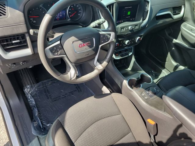 Used 2022 GMC Terrain SLE w/ Driver Convenience Package FWD image 16