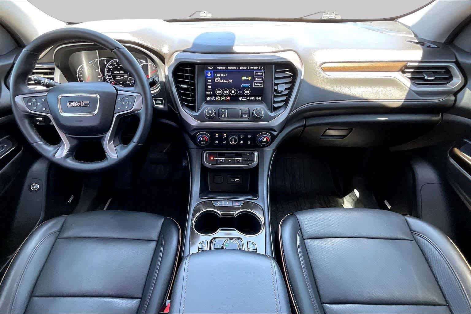 Used 2023 GMC Acadia AT4 w/ Technology Package AWD/4WD image 15