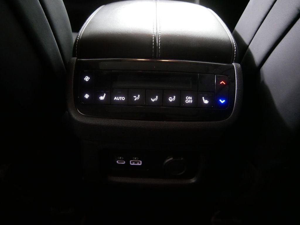 Used 2023 INFINITI QX60 Luxe image 19