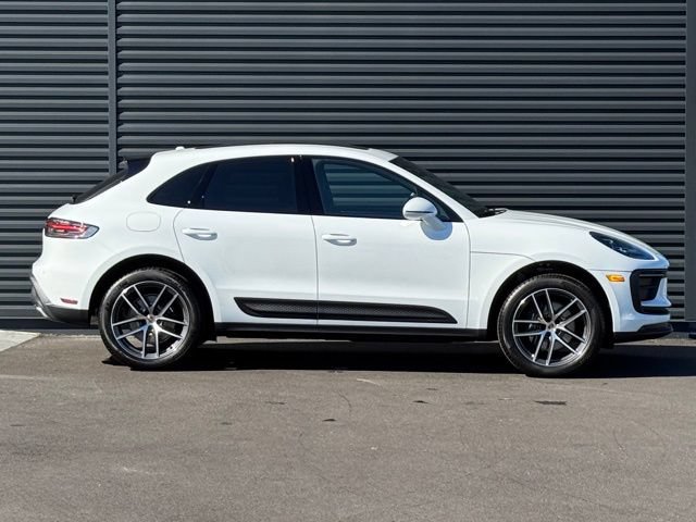 New 2026 Porsche Macan AWD/4WD image 8