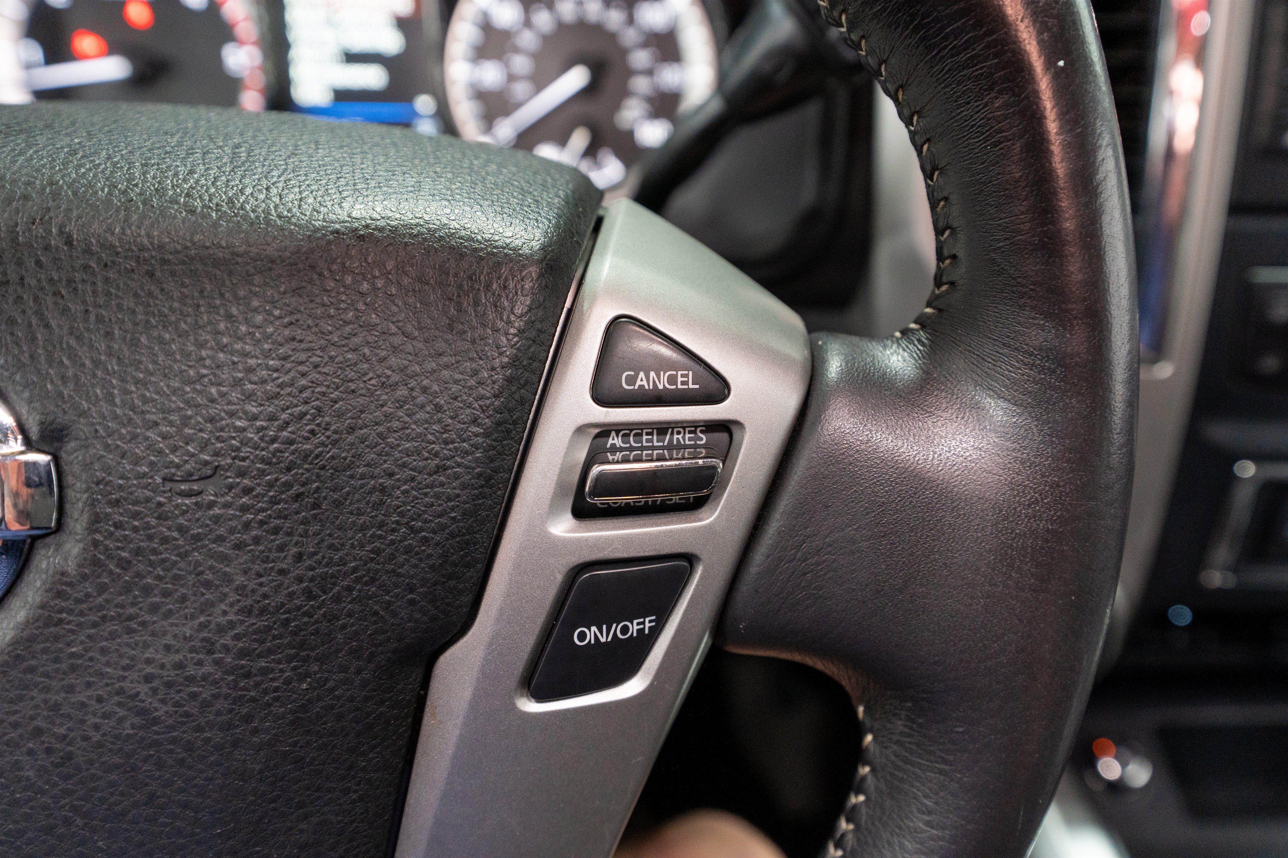 Used 2019 Nissan Titan PRO-4X w/ Pro-4x Convenience Package AWD/4WD image 29