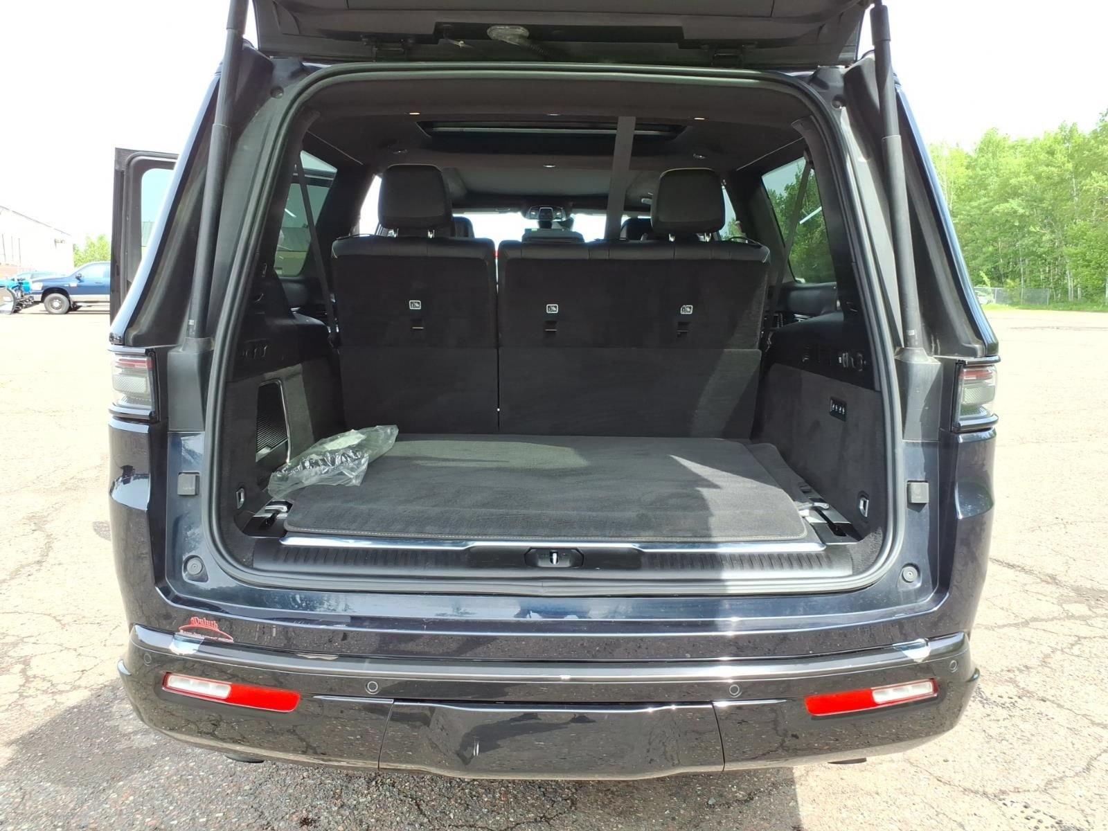 Certified 2024 Jeep Grand Wagoneer L Series II w/ Quick Order Packagew 28T AWD/4WD image 16