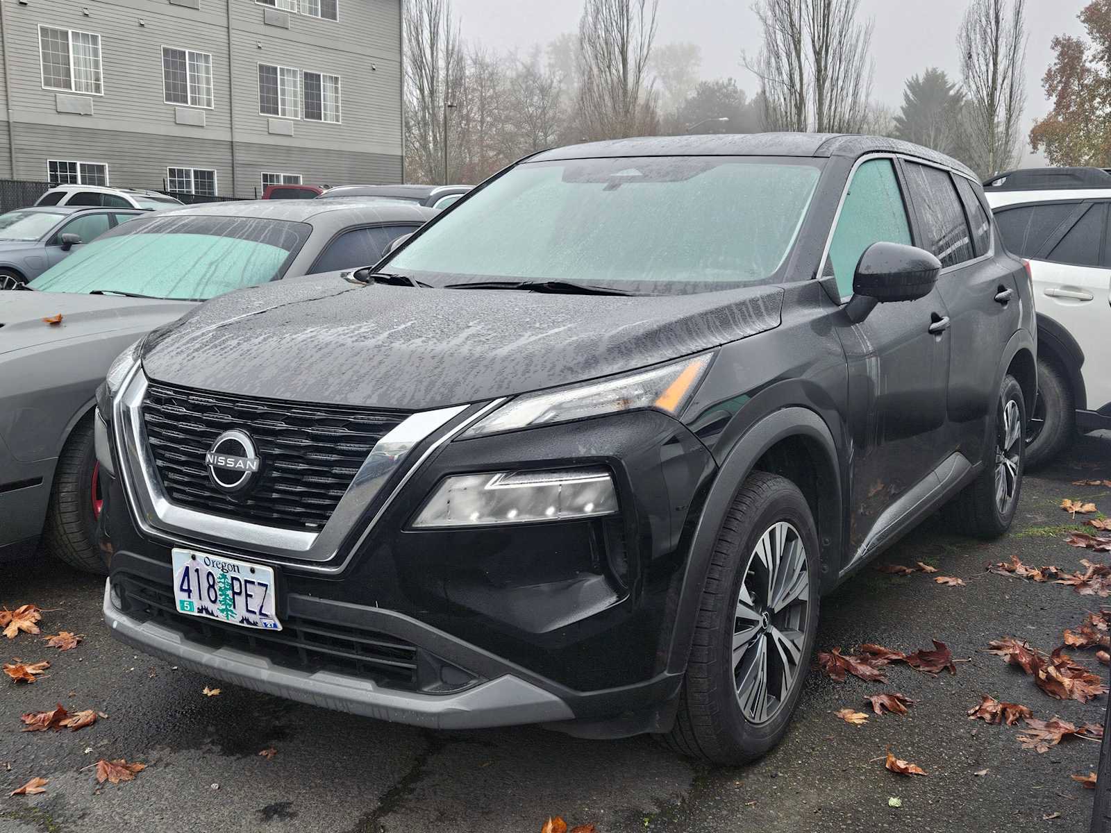 Used 2023 Nissan Rogue SV image 4