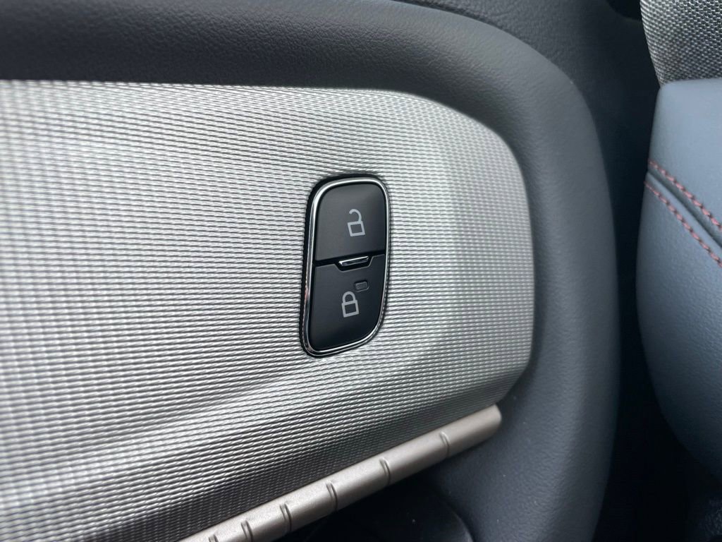 New 2026 Ford Explorer Active image 27