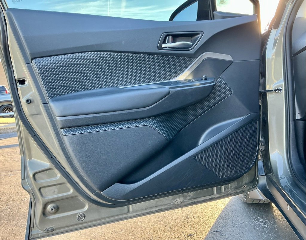 Used 2021 Toyota C-HR LE image 38