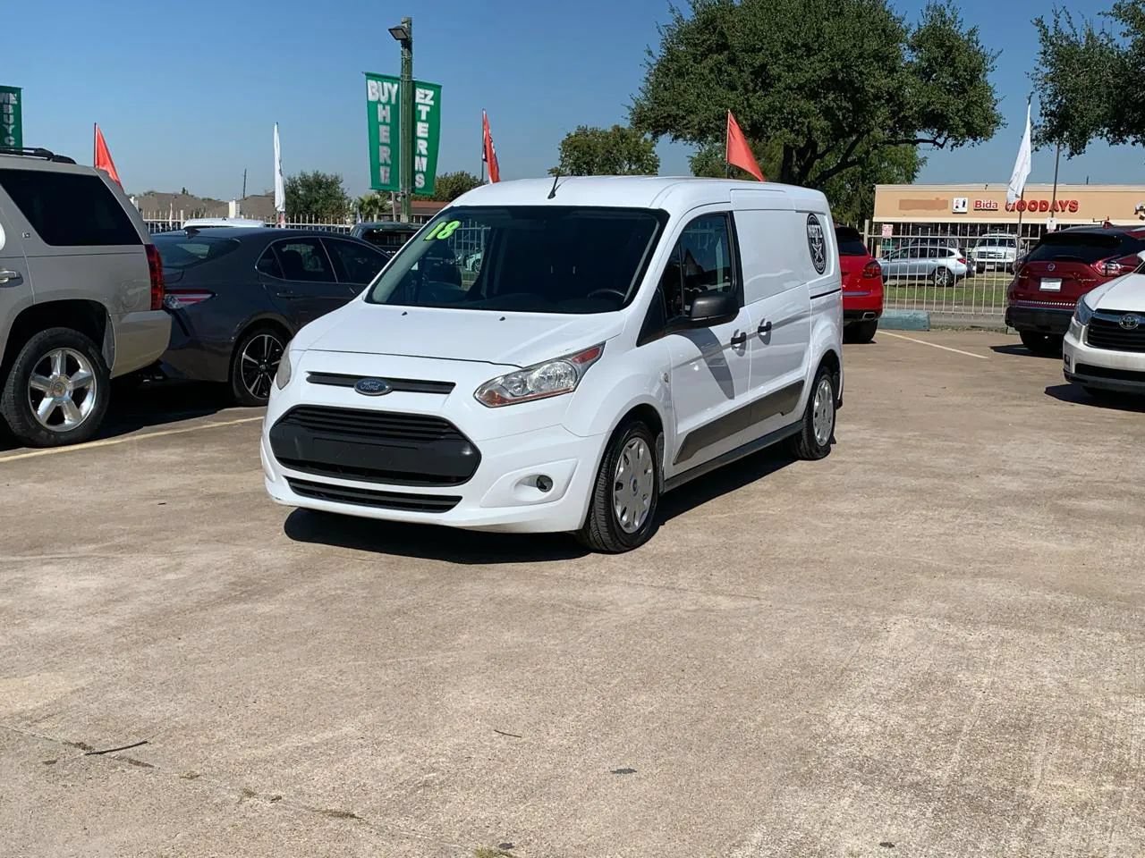 Used 2018 Ford Transit Connect XLT FWD image 4