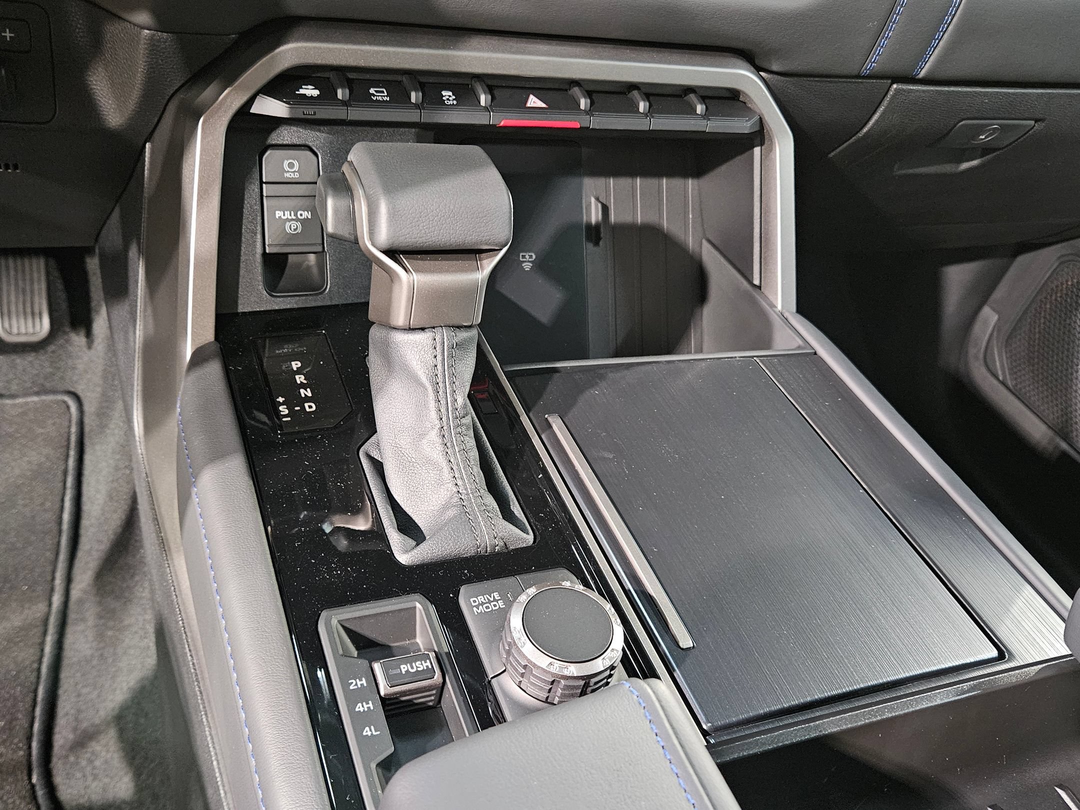 New 2026 Toyota Sequoia Platinum AWD/4WD image 19