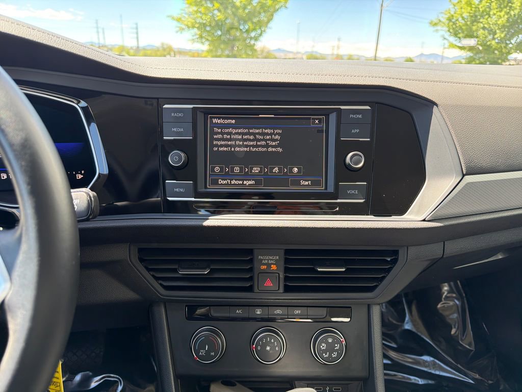 Certified 2022 Volkswagen Jetta S FWD image 20