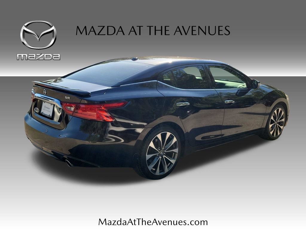 Used 2016 Nissan Maxima SR w/ Interior Lighting Package FWD image 4