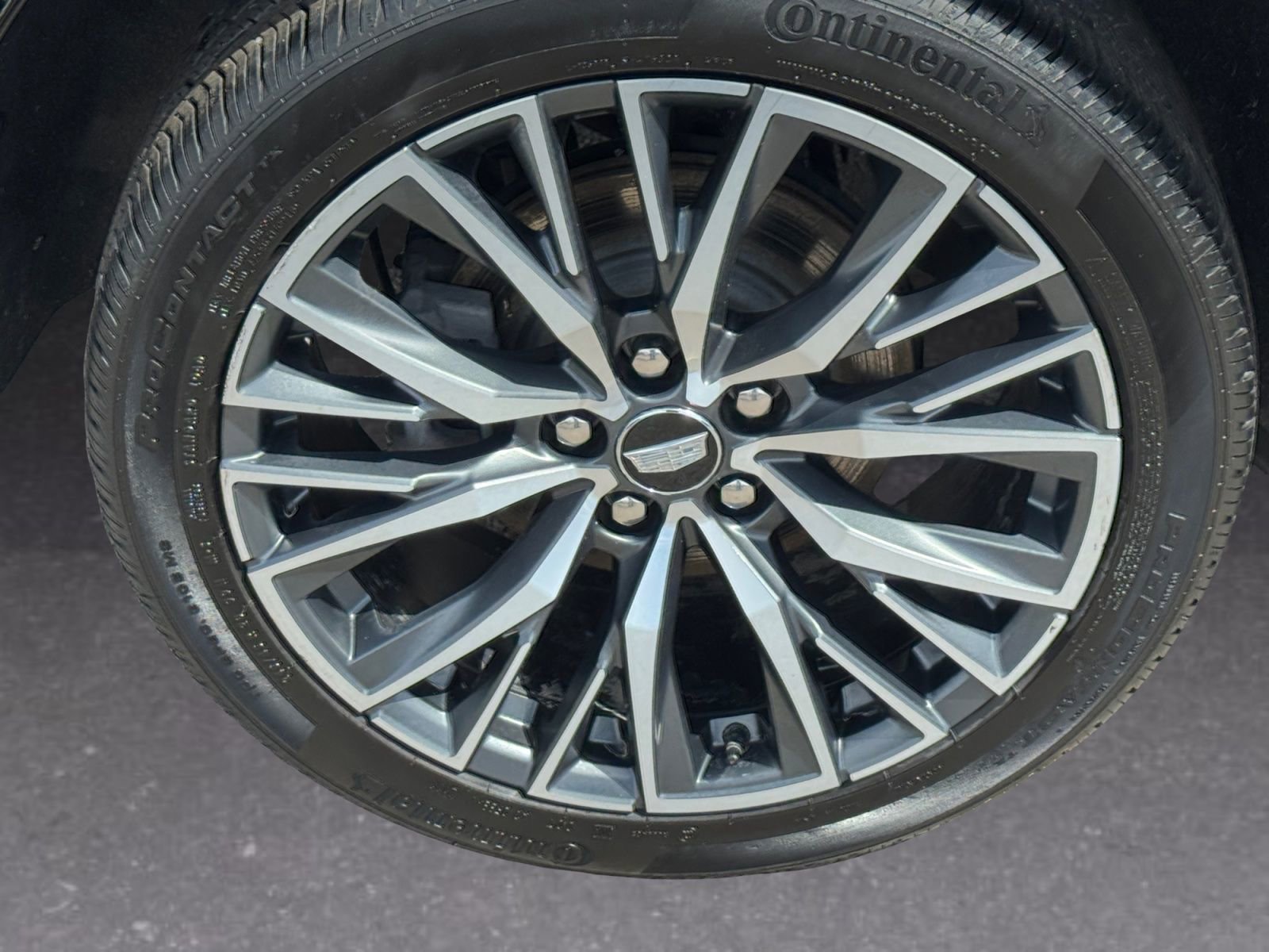 Used 2024 Cadillac XT4 Sport AWD/4WD image 7