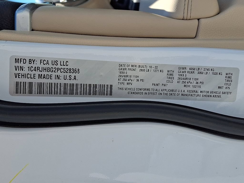 Used 2023 Jeep Grand Cherokee Limited w/ Trailer Tow Prep Group (B) AWD/4WD image 27