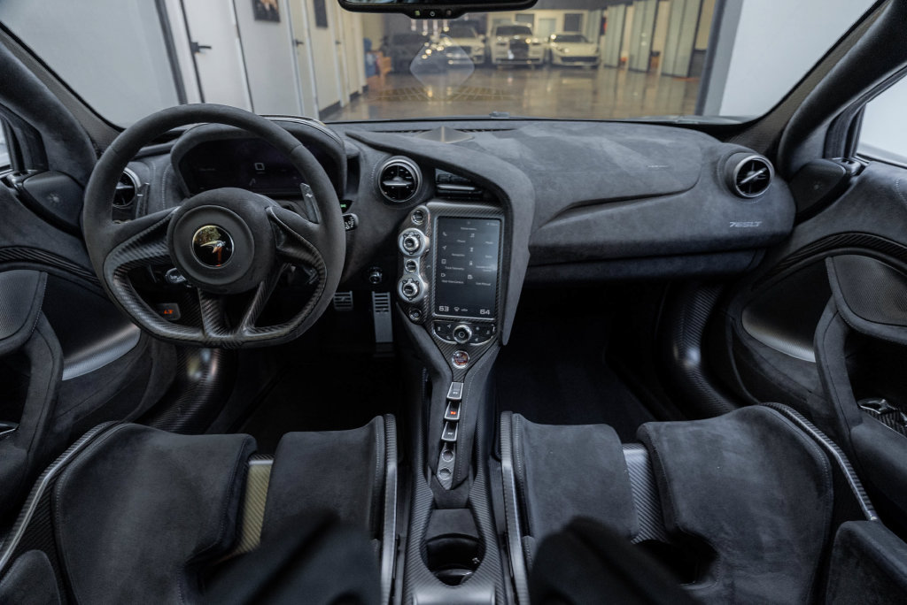 Used 2021 McLaren 765LT RWD image 52