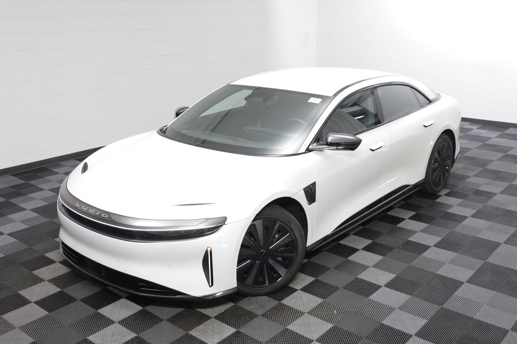 Used 2024 Lucid Air Pure RWD image 2