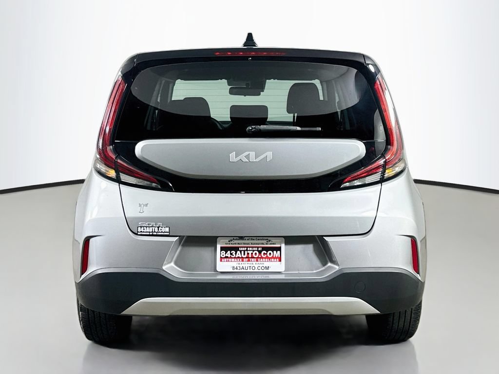 Used 2023 Kia Soul LX FWD image 6