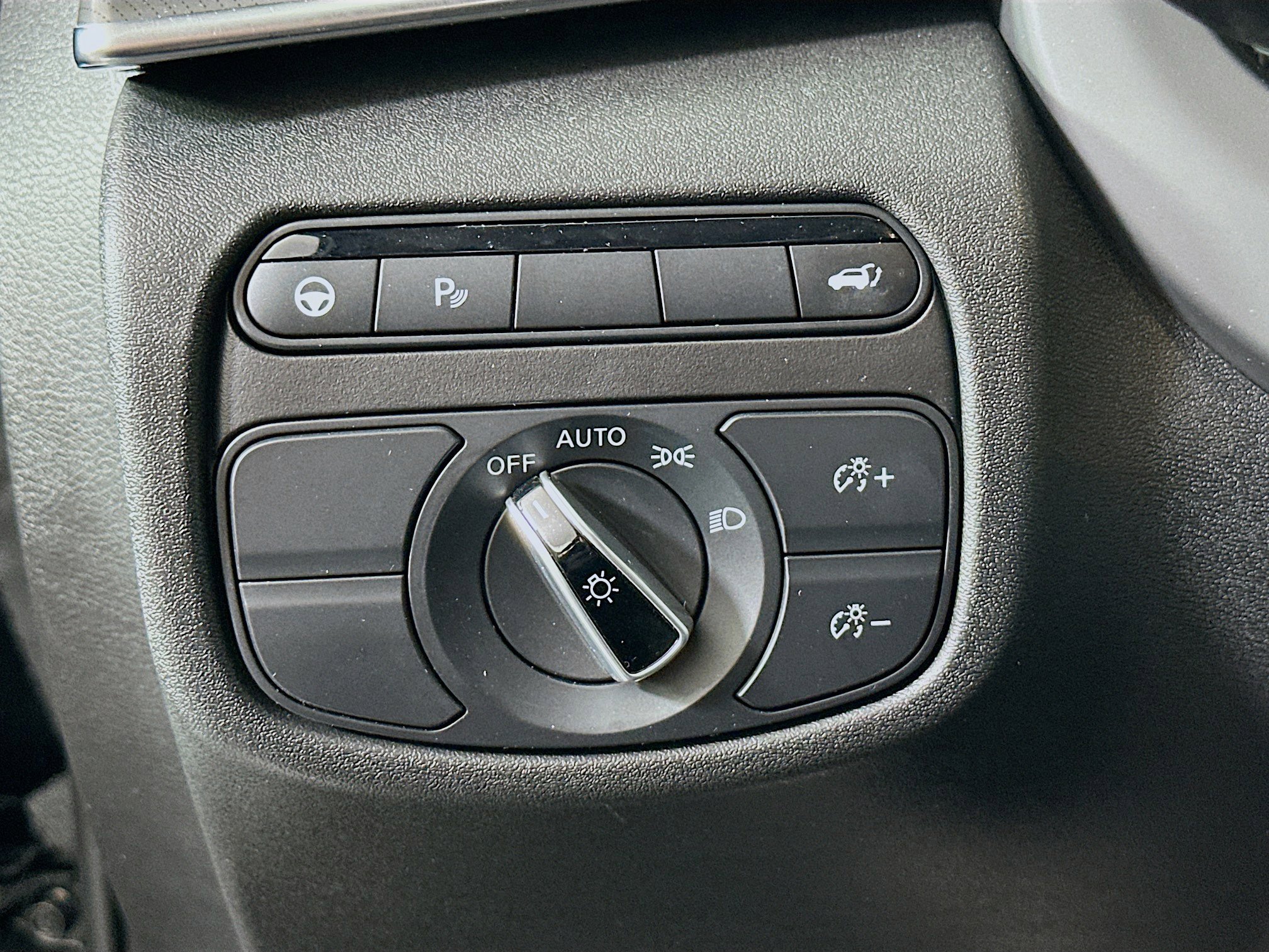 Used 2024 INFINITI QX50 Luxe image 16