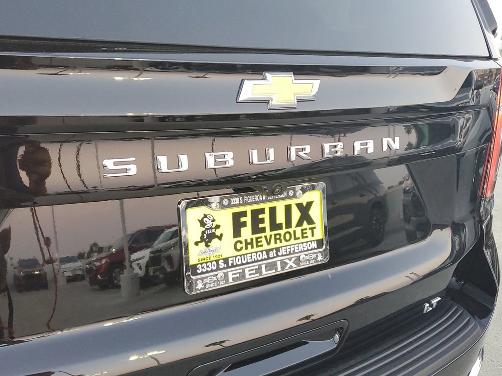 New 2026 Chevrolet Suburban LT w/ Comfort Package image 7