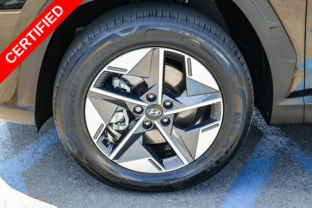 Certified 2025 Hyundai Tucson SEL AWD/4WD image 9