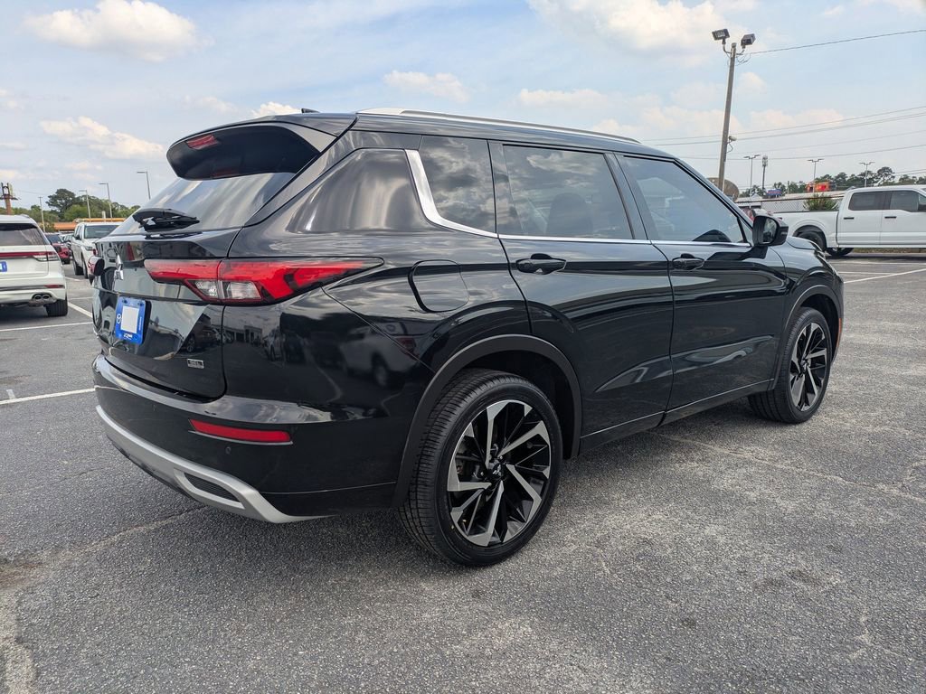 Used 2022 Mitsubishi Outlander SEL FWD image 4
