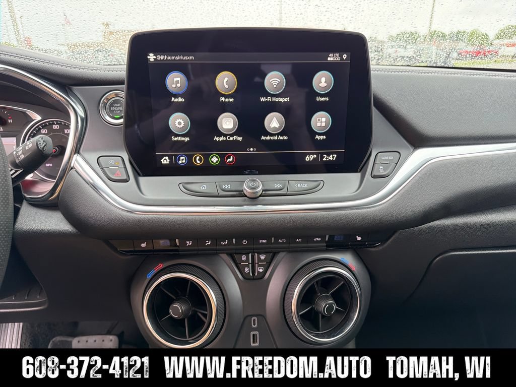 Used 2025 Chevrolet Blazer LT AWD/4WD image 21