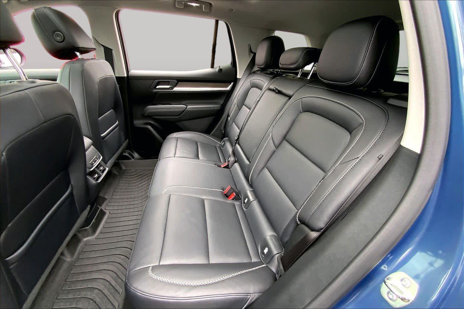 Used 2026 GMC Terrain Denali AWD/4WD image 21