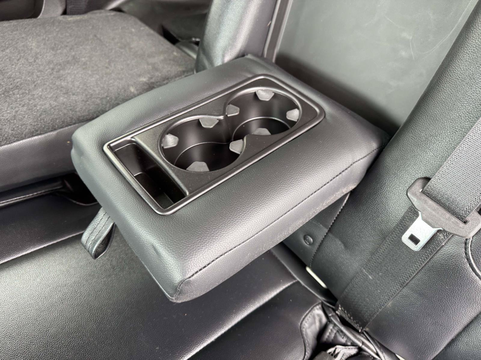 Used 2019 GMC Yukon SLE AWD/4WD image 10